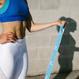 トレーニングチューブのおすすめ&選び方。筋トレに効果的な使い方まで解説