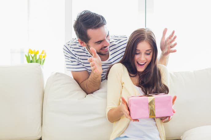 カップルが大切にすべき記念日6つ 恋人が喜ぶプレゼント 過ごし方を紹介 Smartlog