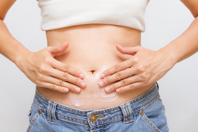 【女性】お腹の脂肪を落とす方法｜短期間で痩せる効果的なメニューとは Smartlog