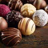 【2025】高級チョコレートのおすすめ比較。人気ブランドの“至極の一粒”を紹介