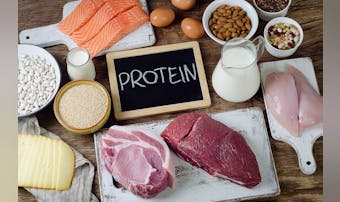 1日に必要なタンパク質の摂取量とは？｜足りない時におすすめの食材まで解説