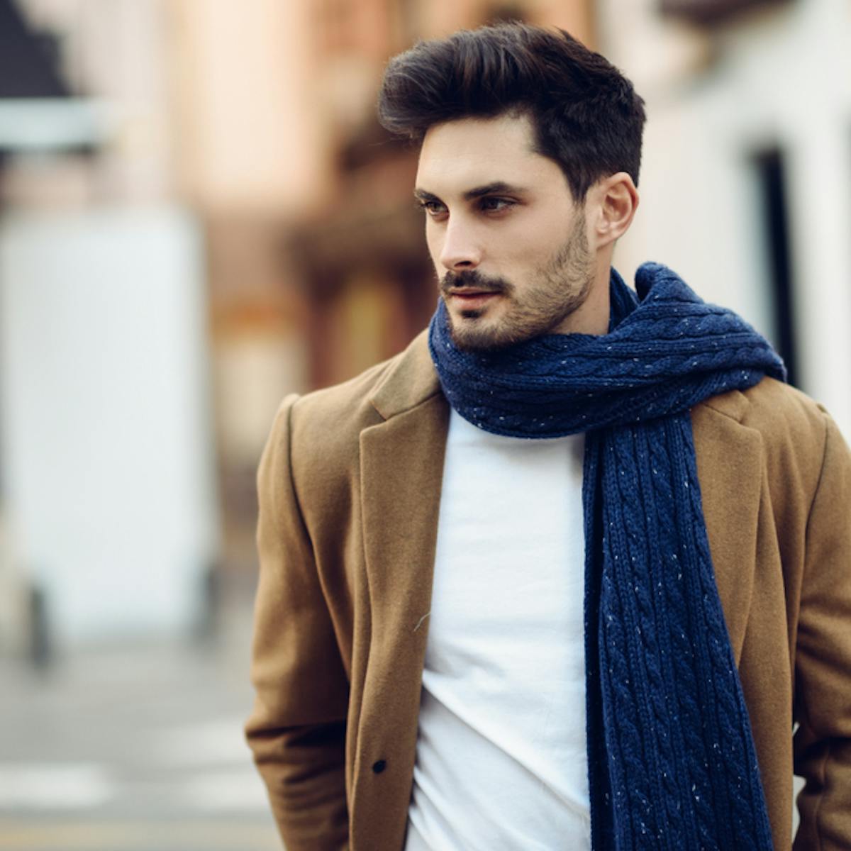 メンズ マフラーの人気ブランド18選 おしゃれ男子に人気の商品とは Smartlog メンズ マフラーの人気ブランド18選 おしゃれ男子に人気の商品とは Smartlog
