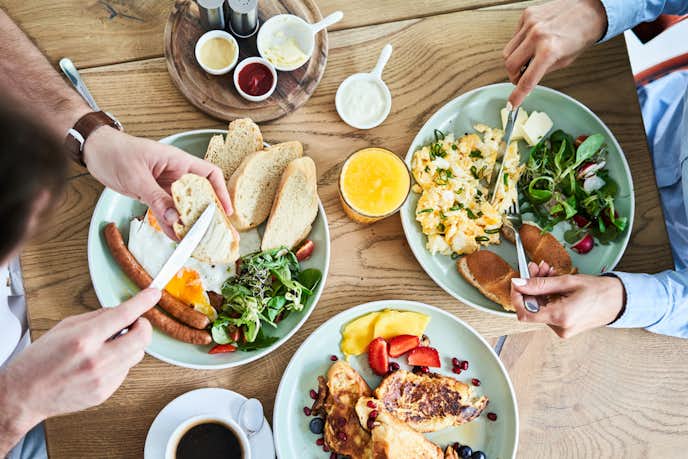 初デートは食事だけが無難 誘う時間帯からお店選びや会話の話題まで大公開 Smartlog