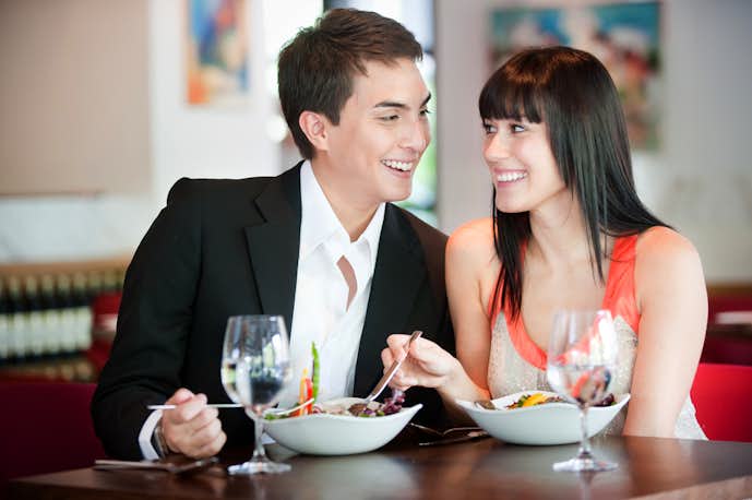 女性が初デートの食事で気を付ける事はおごってもらうのを当たり前だと思わない