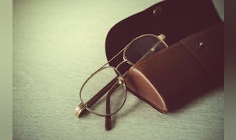 メガネケースの人気おすすめ19選｜おしゃれで使いやすい眼鏡入れとは