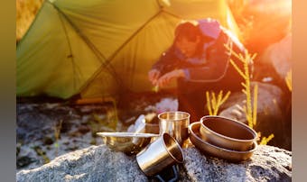 キャンプ料理のおすすめ特集|簡単レ...