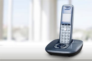 おしゃれな電話機のおすすめ10選 デザイン性 の人気固定電話とは セレクト By Smartlog