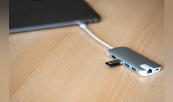 【USB】Type-C対応ハブの人...