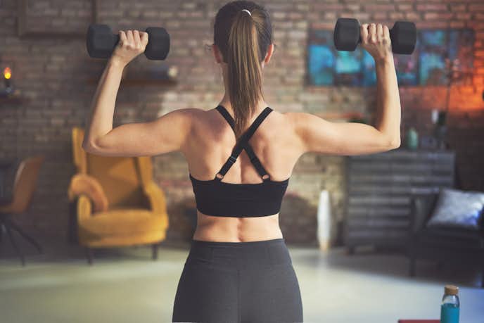 女性向け背筋の筋トレメニュー 背中痩せに効果的な自宅で出来る簡単トレーニング集 Smartlog
