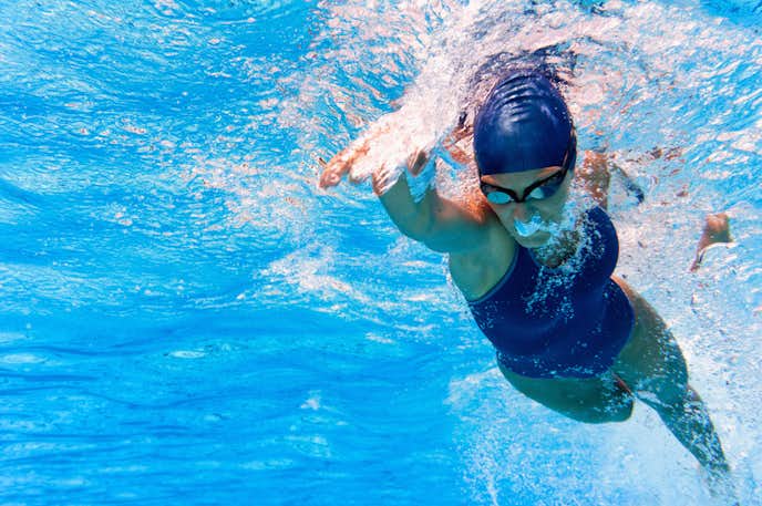 水泳が脚やせに効果的な理由｜痩せやすい体になる