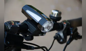自転車用ledライトのおすすめ集 強力で明るい人気ライトも紹介 セレクト By Smartlog 自転車用ledライトのおすすめ集 強力で明るい人気ライトも紹介 セレクト By Smartlog