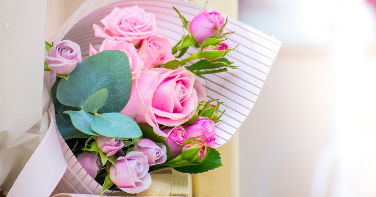 お別れのプレゼント 女性の送別会で感動してもらえる人気ギフトとは Smartlog お別れのプレゼント 女性の送別会で感動してもらえる人気ギフトとは Smartlog