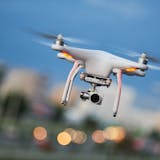 空撮できるドローンのおすすめランキング。初...