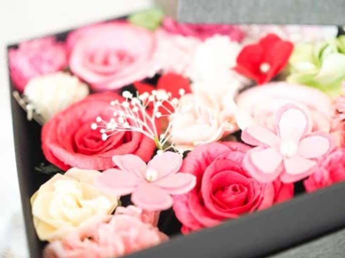 夫から妻へ 銀婚式のお祝いにおすすめのプレゼントランキング10選 Smartlog 夫から妻へ 銀婚式のお祝いにおすすめのプレゼントランキング10選 Smartlog