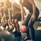 ダンベルアダクションの効果的なやり方。大胸筋内側を鍛える筋トレ方法とは?