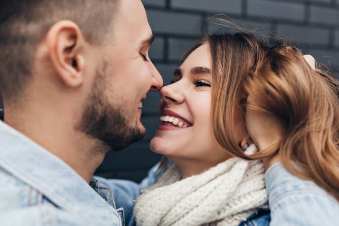 別れ際にキスをする男性心理｜キスをされた時の対処法＆モテテクを大公開 Smartlog