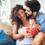 イブサンローランのおすすめプレゼント集|女...
