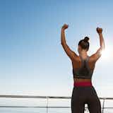 【背筋の鍛え方】女性向け自重トレーニング。背中美人になる筋トレメニューとは?