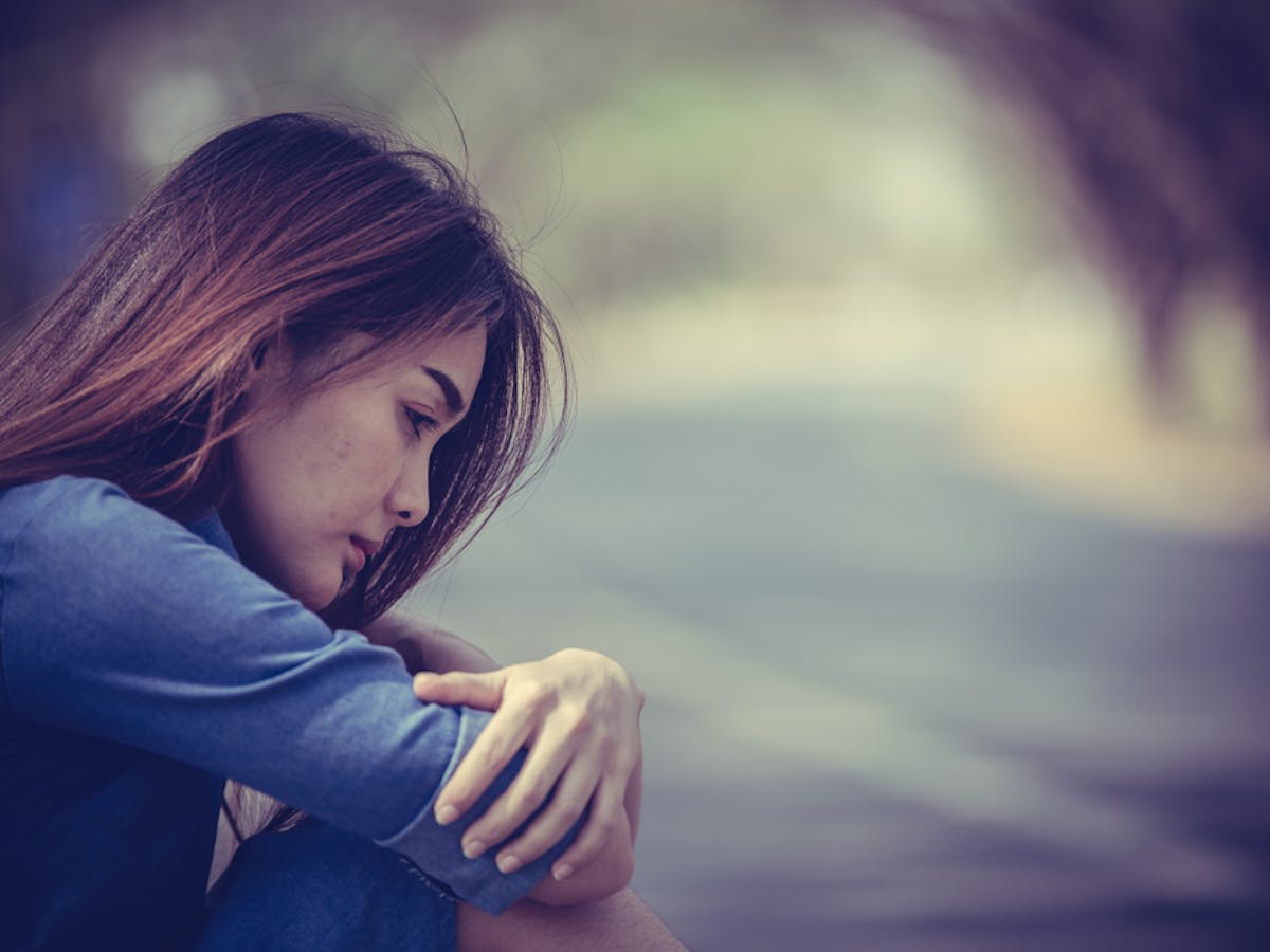 22 片思い中に聴きたい歌のおすすめ30選 思わず泣ける切ない恋愛ソングとは セレクト 22 片思い中に聴きたい歌のおすすめ30選 思わず泣ける切ない恋愛ソングとは セレクト