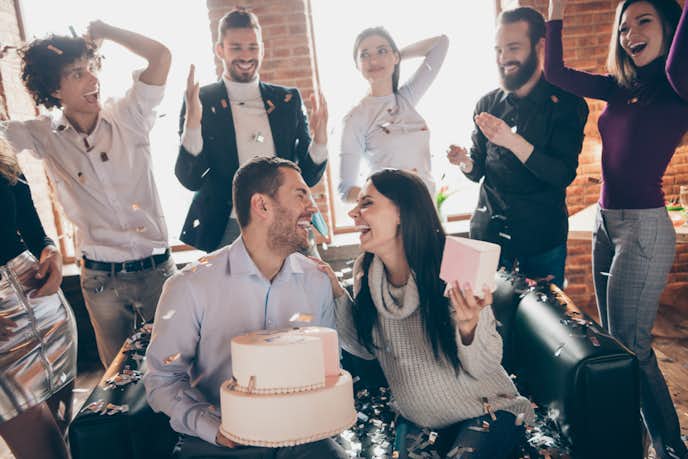 再婚する人へ贈るお祝いギフト集 絶対喜ばれる結婚祝いのプレゼント10選 Smartlog