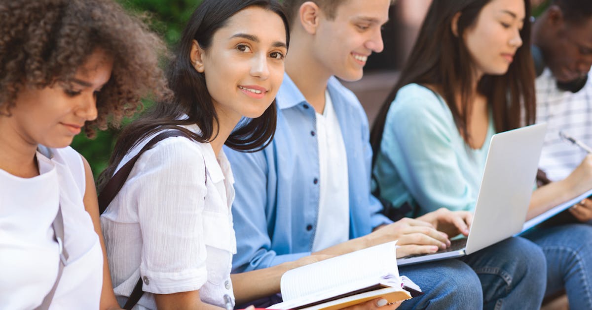 暇な大学生が今すぐやるべきこと15選 暇な時間を有意義に過ごす方法とは Smartlog 暇な大学生が今すぐやるべきこと15選 暇な時間を有意義に過ごす方法とは Smartlog