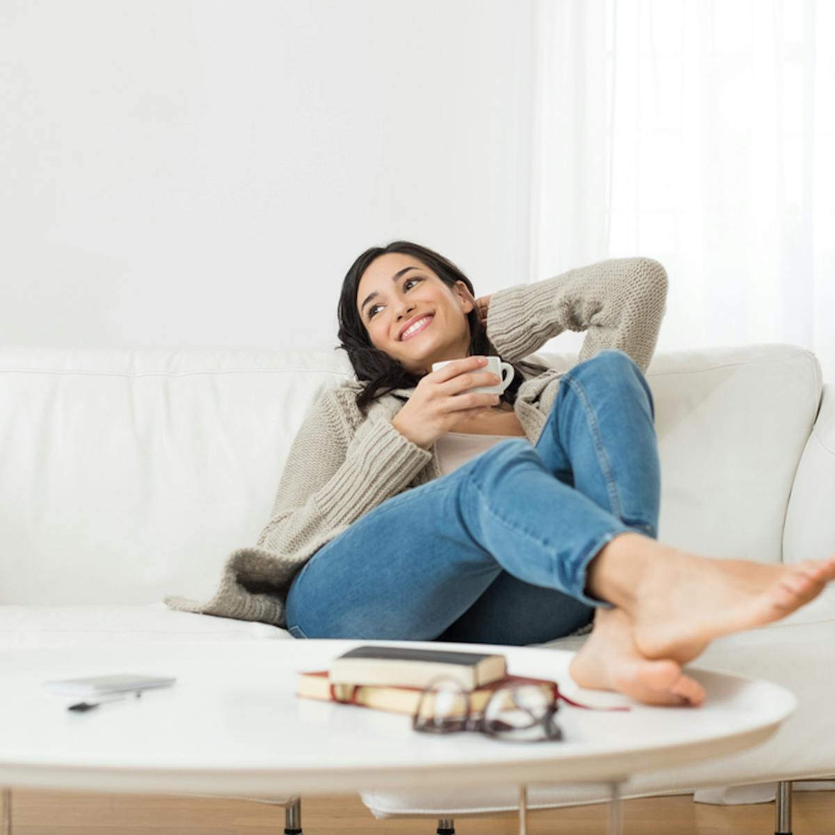 だらだらしてしまう原因とは つい休みにだらけてしまう時の改善方法4つ Smartlog だらだらしてしまう原因とは つい休みにだらけてしまう時の改善方法4つ Smartlog