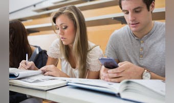 スペイン語の勉強に役立つアプリ特集...