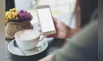 犬の無駄吠え防止に効果的なおすすめアプリ3選 ペットのしつけに人気のアプリとは Smartlog 犬の無駄吠え防止に効果的なおすすめアプリ3選 ペットのしつけに人気のアプリとは Smartlog
