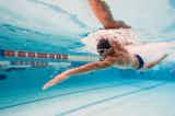水泳で筋肉はつくの？筋トレ効果を高める正しい泳ぎ方のコツとは？