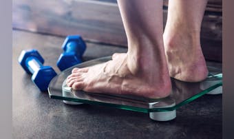 筋トレしたら体重が増える？脂肪を減らして減量する効果的な方法を解説！