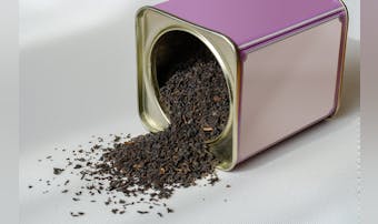 【2024年】おしゃれな紅茶缶のおすすめ特集｜置くだけでかわいい缶入りの茶葉を紹介