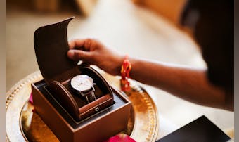 【婚約指輪のお返し】おすすめの腕時計ランキング｜男性が喜ぶ人気ウォッチTOP15