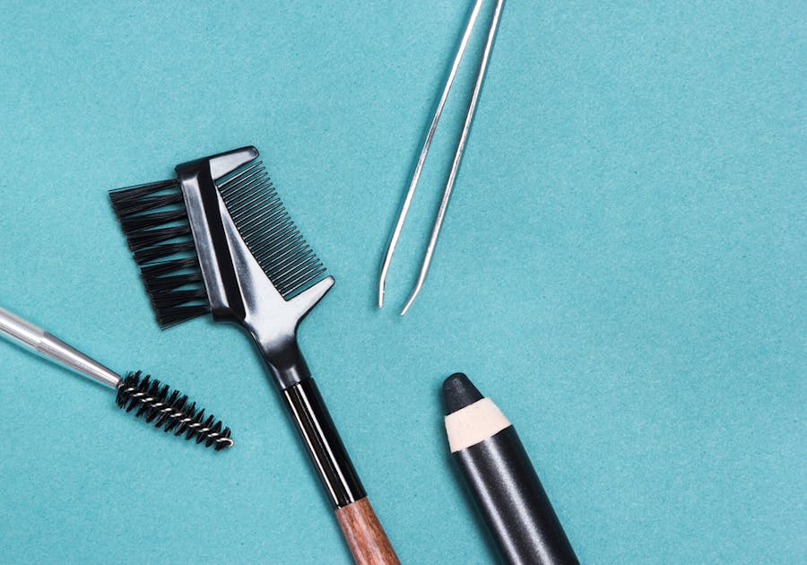 アイブロウコームおすすめ人気ランキング15選 美眉に仕上げる人気アイテムとは Smartlog