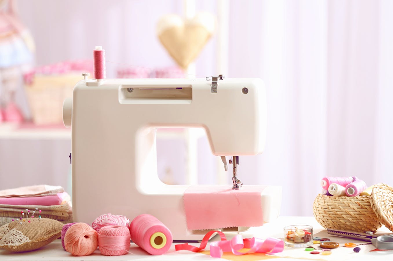 22年12月 安いおすすめミシン8選 初心者に人気が高いコスパ抜群の機器を大公開 セレクト
