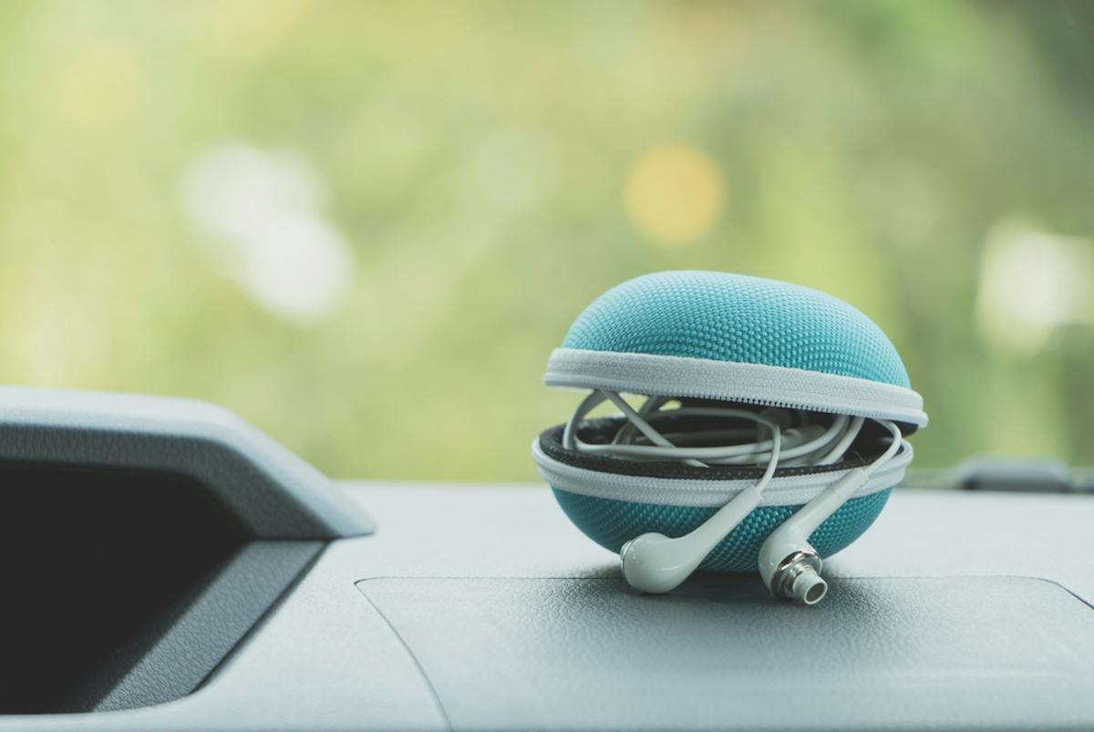 高騰の廃盤シルバー BOSE 鬱陶し Bluetooth ワイヤレスヘッドホン