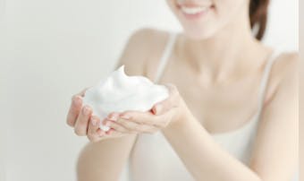 炭酸洗顔フォームおすすめ人気ランキング5選｜市販で買えるプチプラアイテムとは