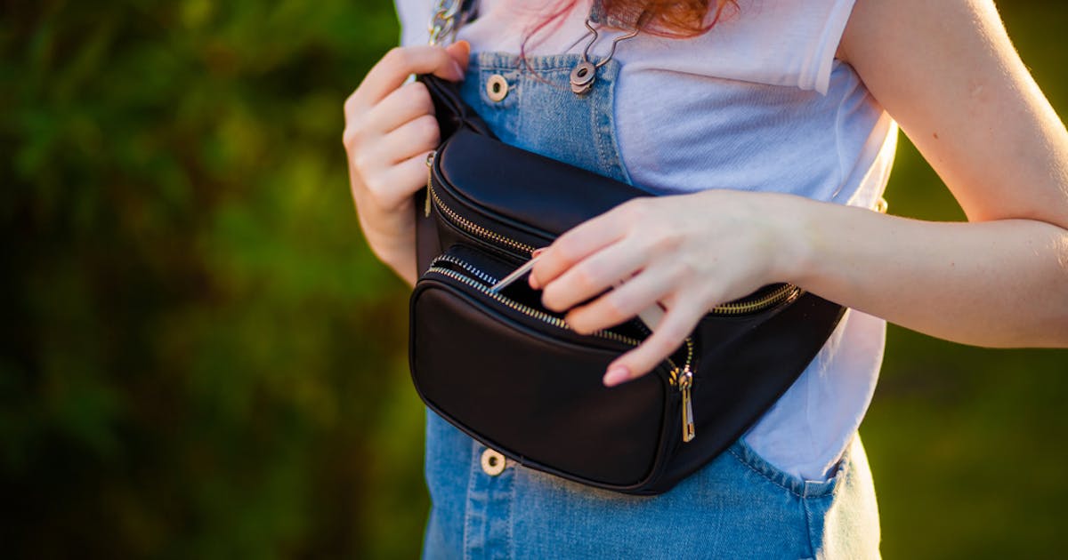 女性用 海外旅行におすすめのバッグとは 街歩きに最適な防犯鞄を解説 Smartlog 女性用 海外旅行におすすめのバッグとは 街歩きに最適な防犯鞄を解説 Smartlog