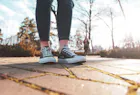 【メンズ】黒スニーカーのおすすめ10選｜人...