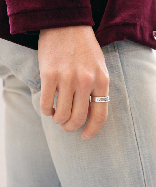 女の子が男性に付けてほしいシルバーアクセサリー5選 メンズコーデ大学 Smartlog