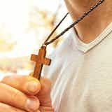 彼氏へのプレゼントでおすすめのネックレスブランドランキング16選。人気アクセサリーを厳選