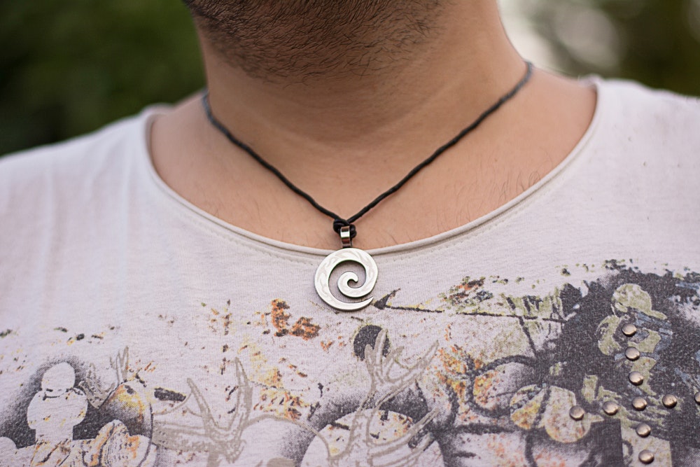 カルティエ ブランド シルバー ネックレス 小物 お洒落 メンズ レディース 宅配