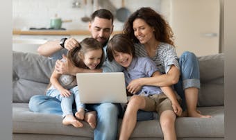 犬の無駄吠え防止に効果的なおすすめアプリ3選 ペットのしつけに人気のアプリとは Smartlog 犬の無駄吠え防止に効果的なおすすめアプリ3選 ペットのしつけに人気のアプリとは Smartlog