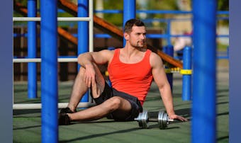 筋トレ後に起こる"超回復"とは？筋肉痛を早めに治すトレーニングの基礎知識