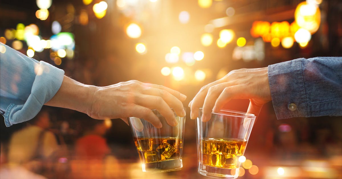お酒好きの男性が喜ぶプレゼント特集 お酒以外の人気ギフトも徹底ガイド Smartlog お酒好きの男性が喜ぶプレゼント特集 お酒以外の人気ギフトも徹底ガイド Smartlog