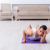 腕立て伏せができない原因。出来るようになる...