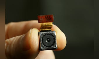 ドアスコープカメラのおすすめ6選 工事不要の人気防犯アイテムとは Smartlog ドアスコープカメラのおすすめ6選 工事不要の人気防犯アイテムとは Smartlog