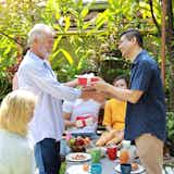 80代のお父さんが喜ぶ父の日のおすすめプレゼント集|人気ギフトを大公開