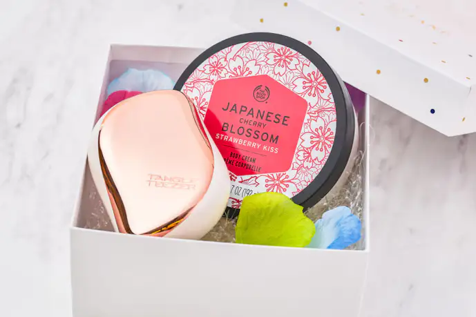 女子高生へおすすめの誕生日プレゼント10選 親から娘へ贈る人気ギフトを大特集 Smartlog 女子高生へおすすめの誕生日プレゼント10選 親から娘へ贈る人気ギフトを大特集 Smartlog