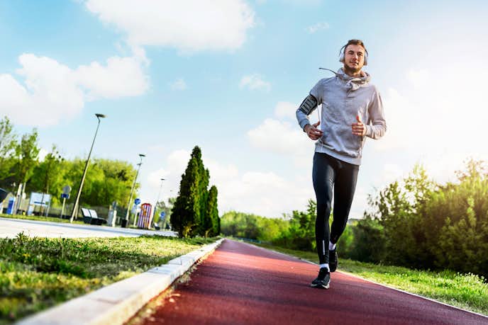 スロージョギングの効果的なやり方 遅く走る 運動のメリットとは Smartlog
