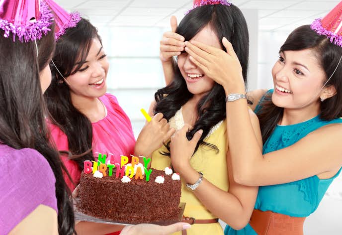 女子高生が喜ぶ誕生日プレゼントランキング 高校生におすすめな人気の誕プレとは Smartlog